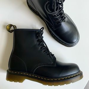 Brand New Dr.Marten 8 Hole Black Docs Men’s Size 8